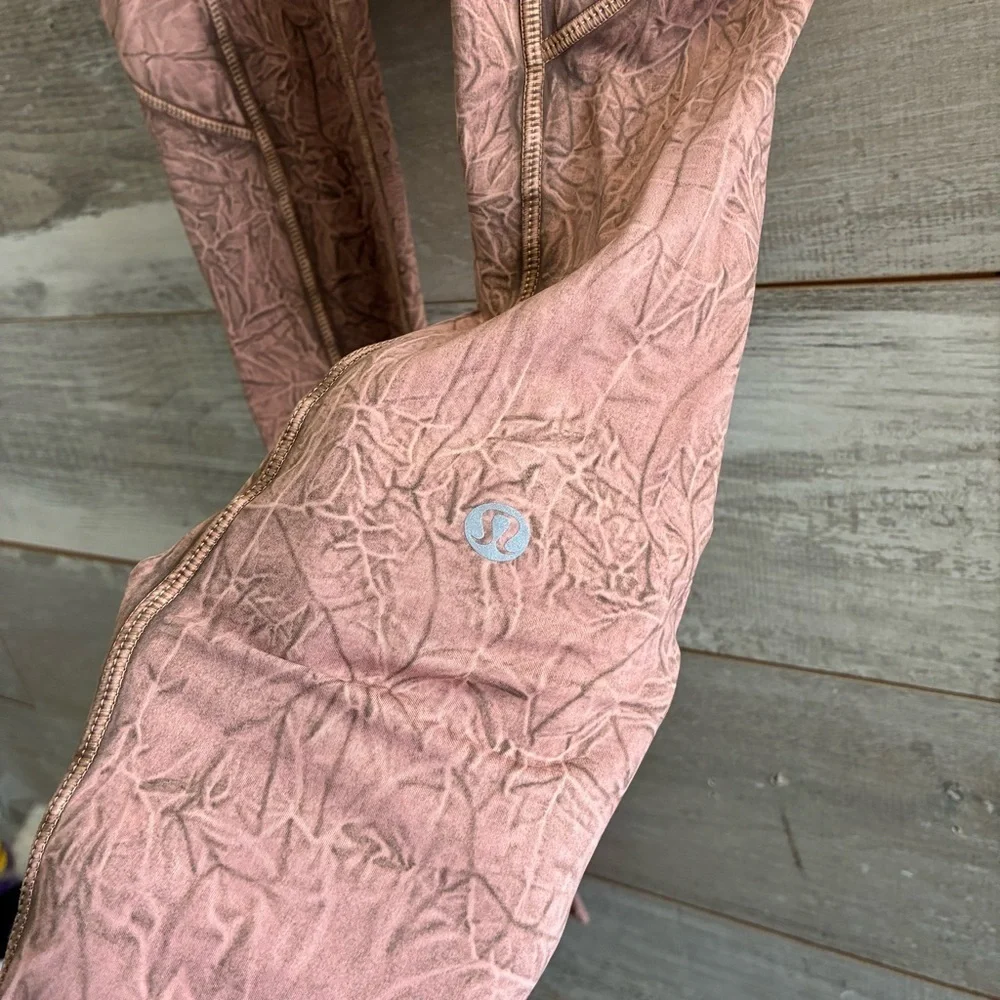 Lululemon Fast and Free HR Tight 25